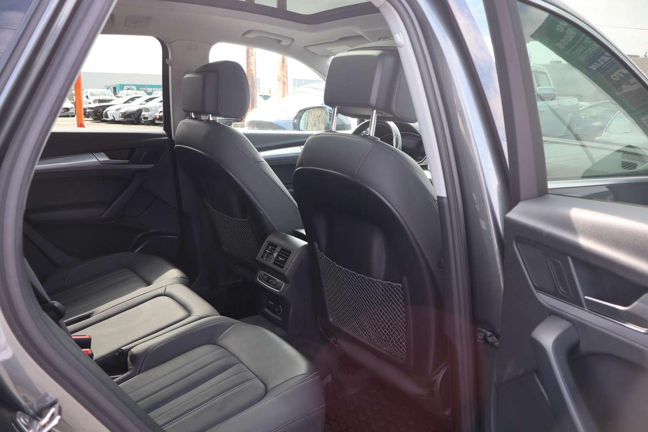 2022 Audi Q5 2.0T Progressiv S-Line   No Accident   Clean Carfax Photo