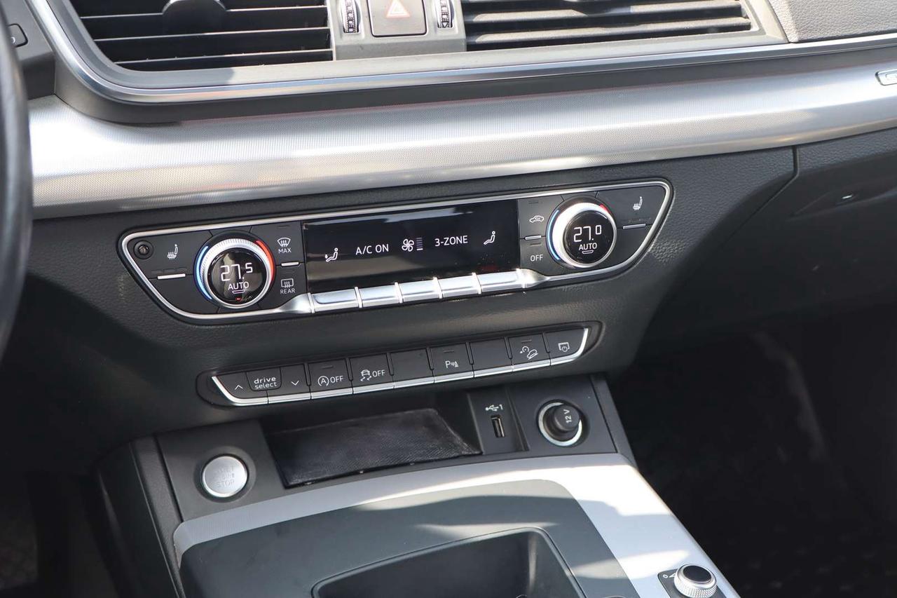 2022 Audi Q5 2.0T Progressiv S-Line   No Accident   Clean Carfax Photo