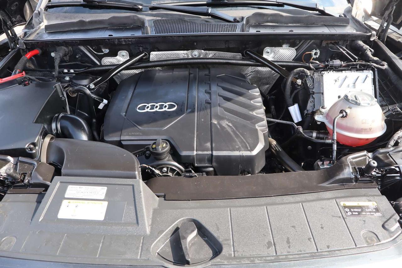 2022 Audi Q5 2.0T Progressiv S-Line   No Accident   Clean Carfax Photo