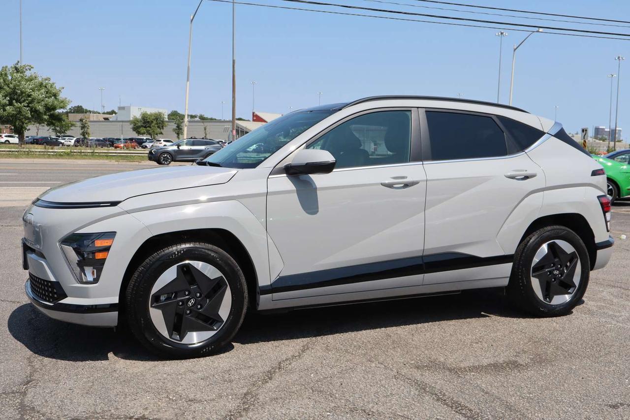 2025 Hyundai KONA Preferred w/Trend Package   No Accident   One Owner Photo
