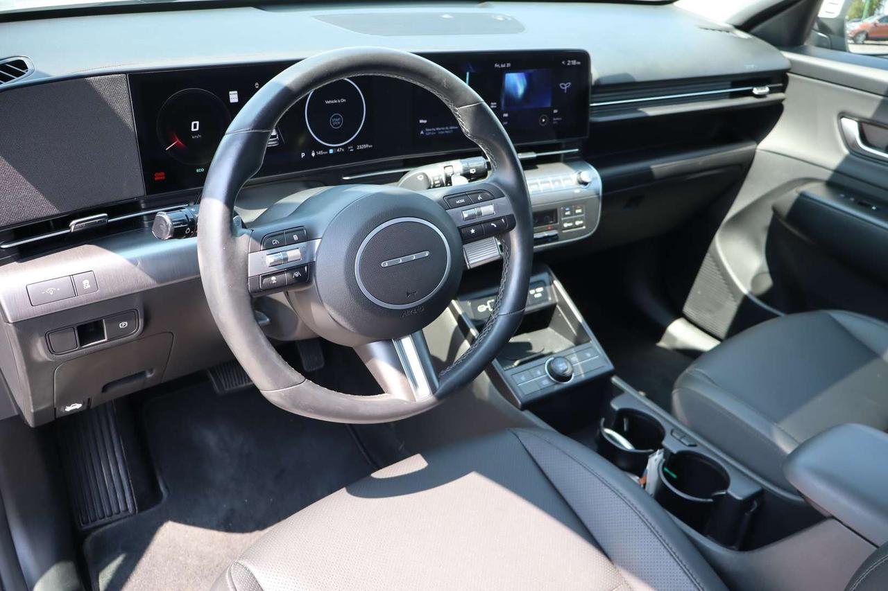 2025 Hyundai KONA Preferred w/Trend Package   No Accident   One Owner Photo