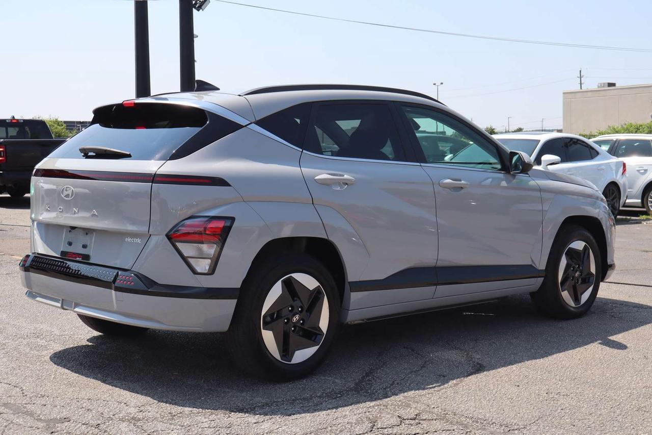 2025 Hyundai KONA Preferred w/Trend Package   No Accident   One Owner Photo