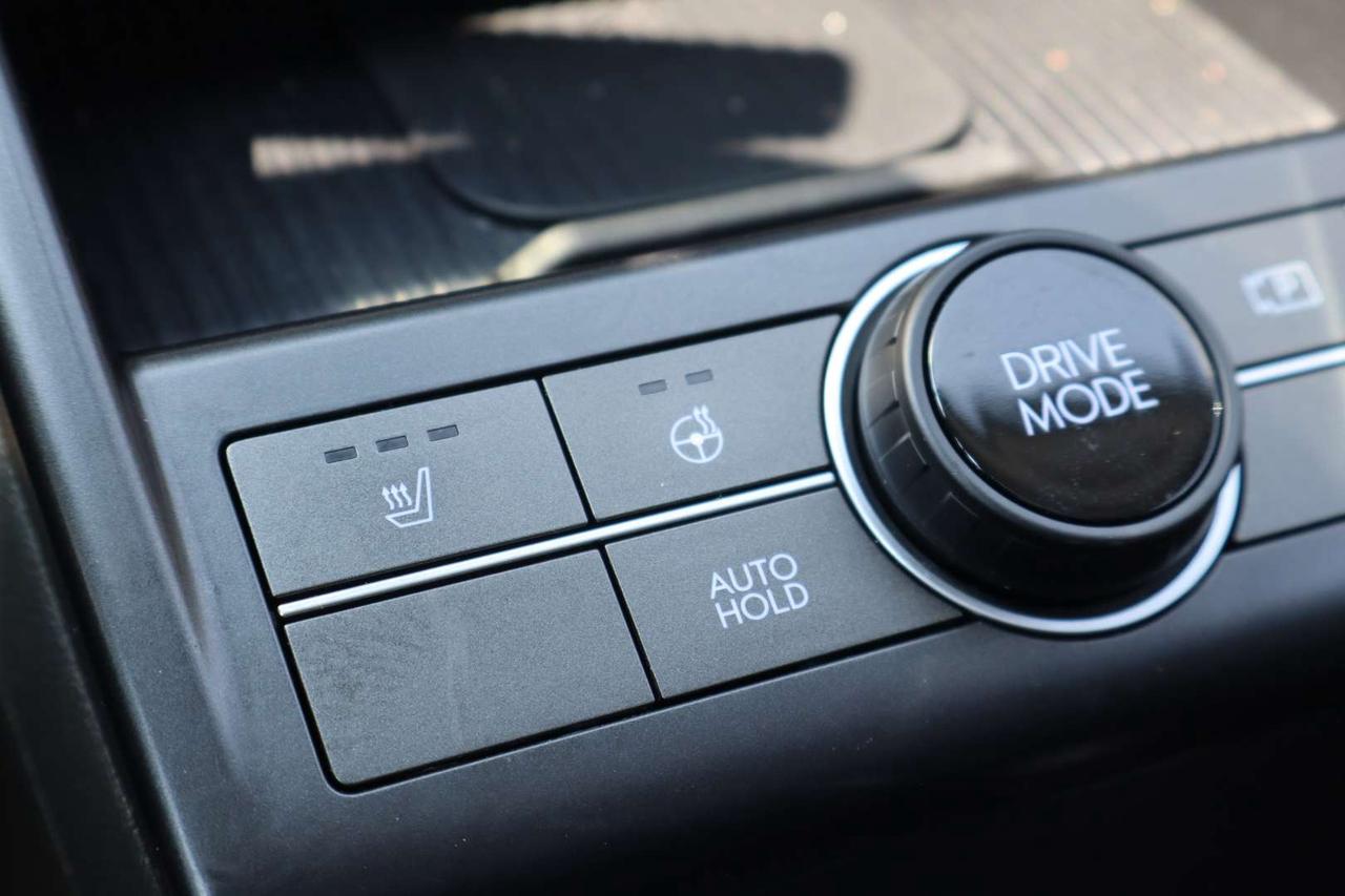 2025 Hyundai KONA Preferred w/Trend Package   No Accident   One Owner Photo