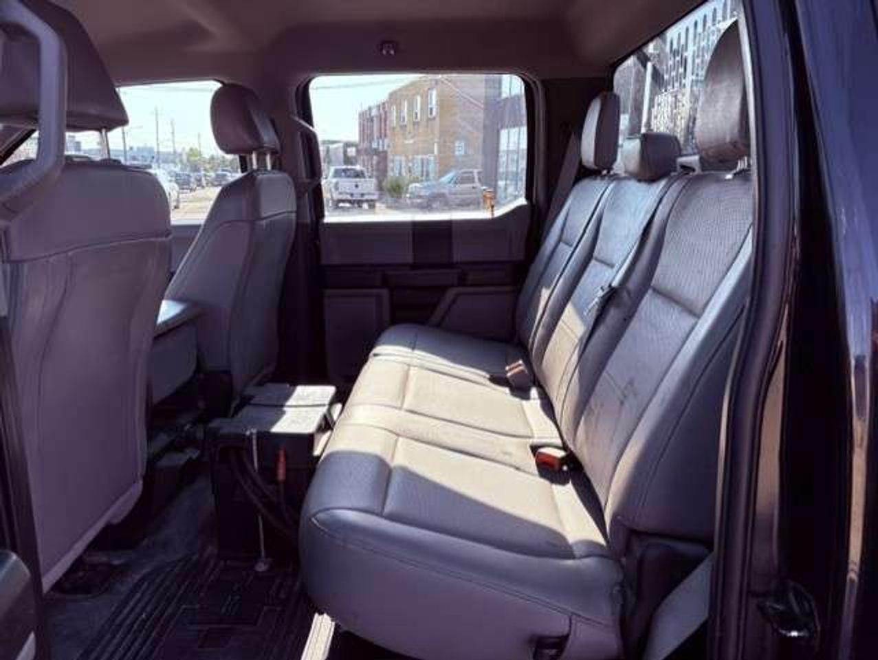 2019 Ford F-250 4WD **CREW CAB 8FT LONG BOX-RACKS-CAMERA** Photo