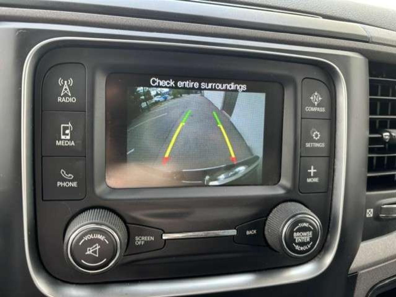 2019 RAM 1500 4X4 5.7L V8 HEMI CLASSIC-NEW TIRES-CAMERA Photo