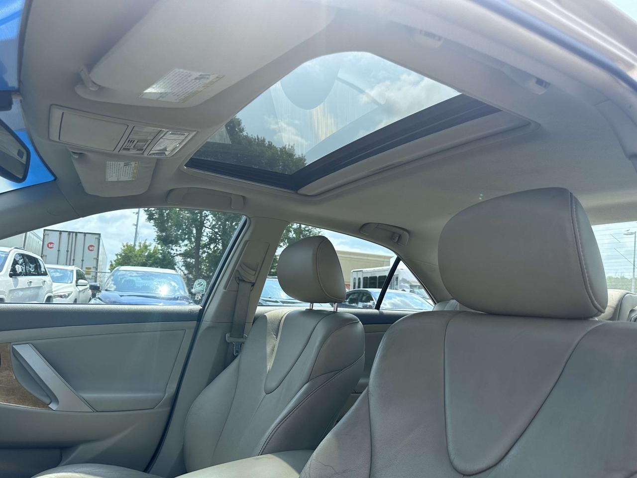 2007 Toyota Camry XLE ~ V6 ~ NO ACCIDENTS ~ CERTIFIED Photo