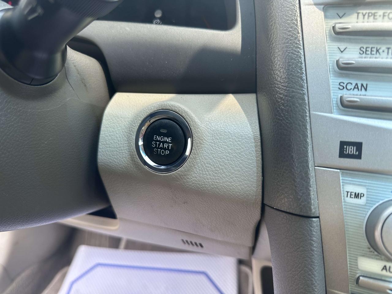 2007 Toyota Camry XLE ~ V6 ~ NO ACCIDENTS ~ CERTIFIED Photo