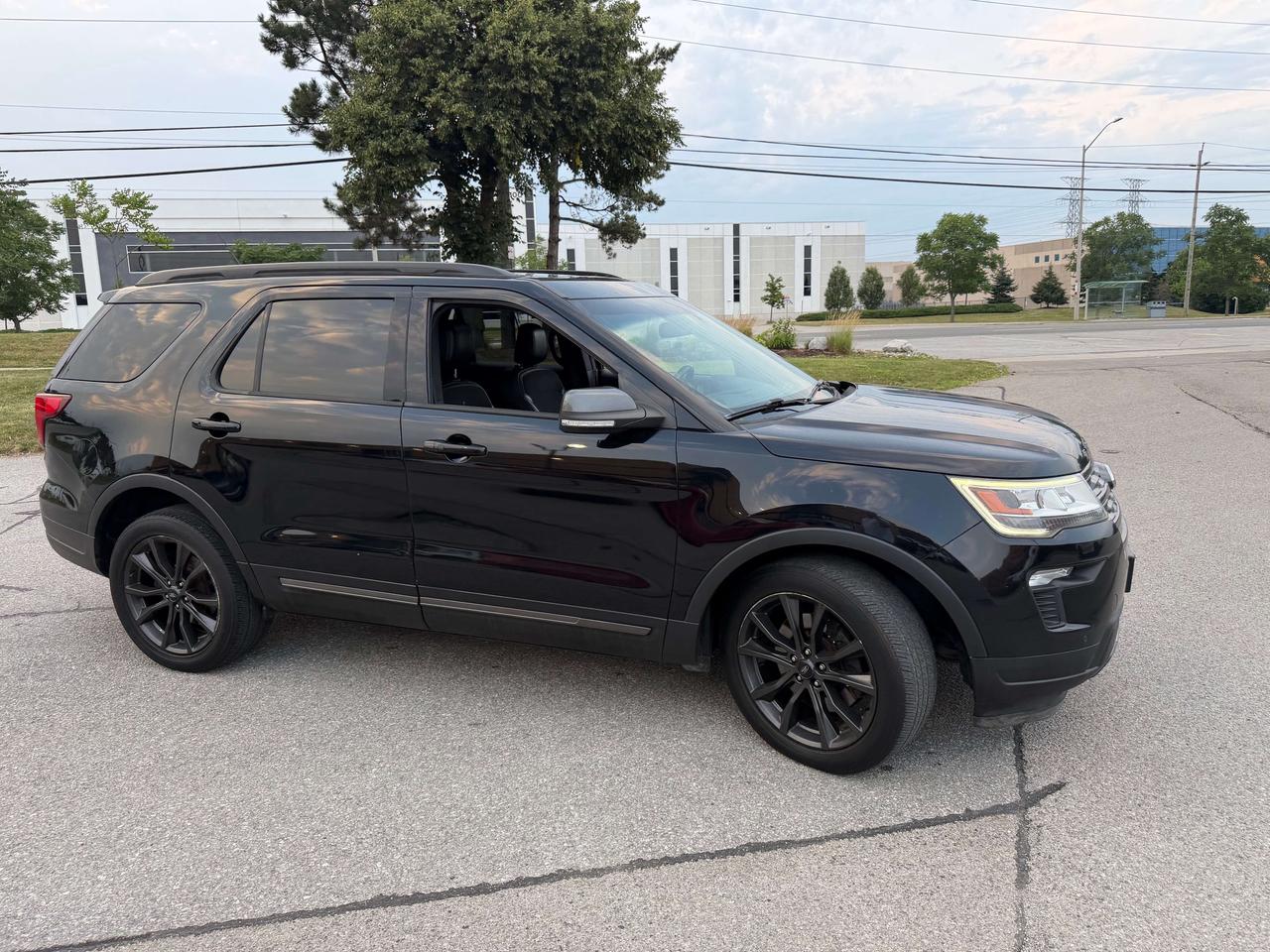 2018 Ford Explorer XLT AWD V6 BACK UP CAM CERTIFIED Remote Starter Photo