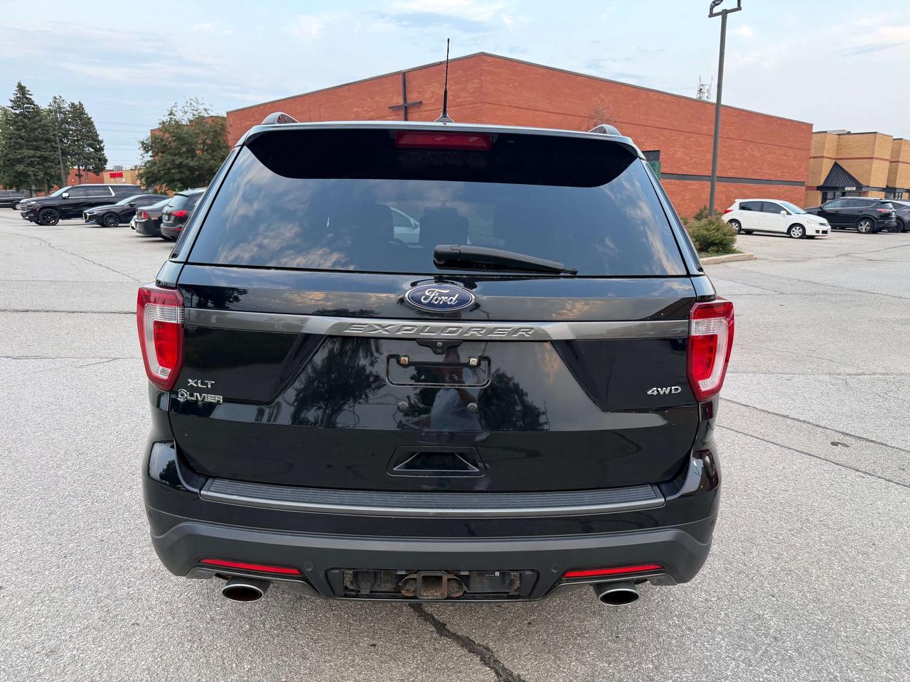 2018 Ford Explorer XLT AWD V6 BACK UP CAM CERTIFIED Remote Starter Photo