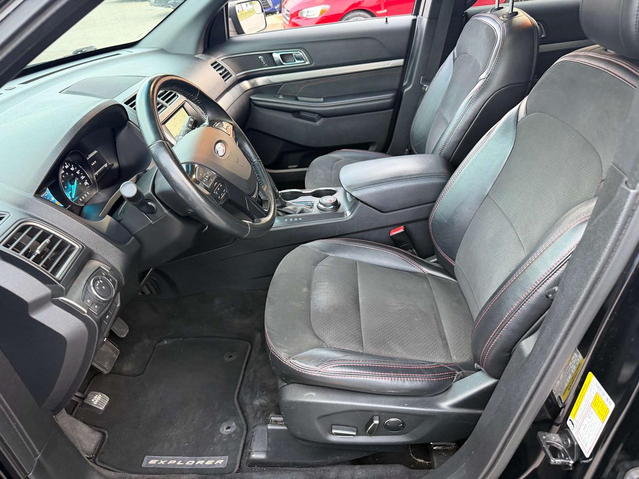 2018 Ford Explorer XLT AWD V6 BACK UP CAM CERTIFIED Remote Starter Photo