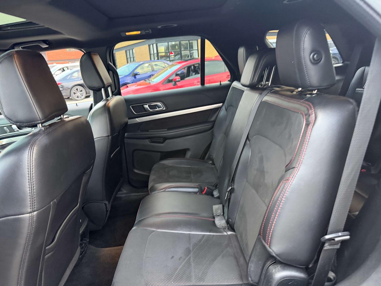 2018 Ford Explorer XLT AWD V6 BACK UP CAM CERTIFIED Remote Starter Photo