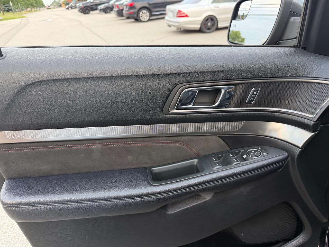 2018 Ford Explorer XLT AWD V6 BACK UP CAM CERTIFIED Remote Starter Photo