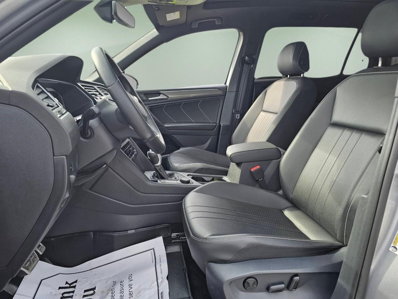 2024 Volkswagen Tiguan Comfortline R-Line Black Edition 4dr All-Wheel Drive 4MOTION Photo