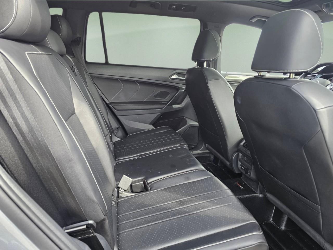 2024 Volkswagen Tiguan Comfortline R-Line Black Edition 4dr All-Wheel Drive 4MOTION Photo
