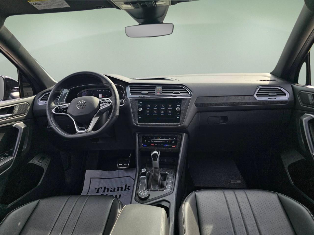 2024 Volkswagen Tiguan Comfortline R-Line Black Edition 4dr All-Wheel Drive 4MOTION Photo