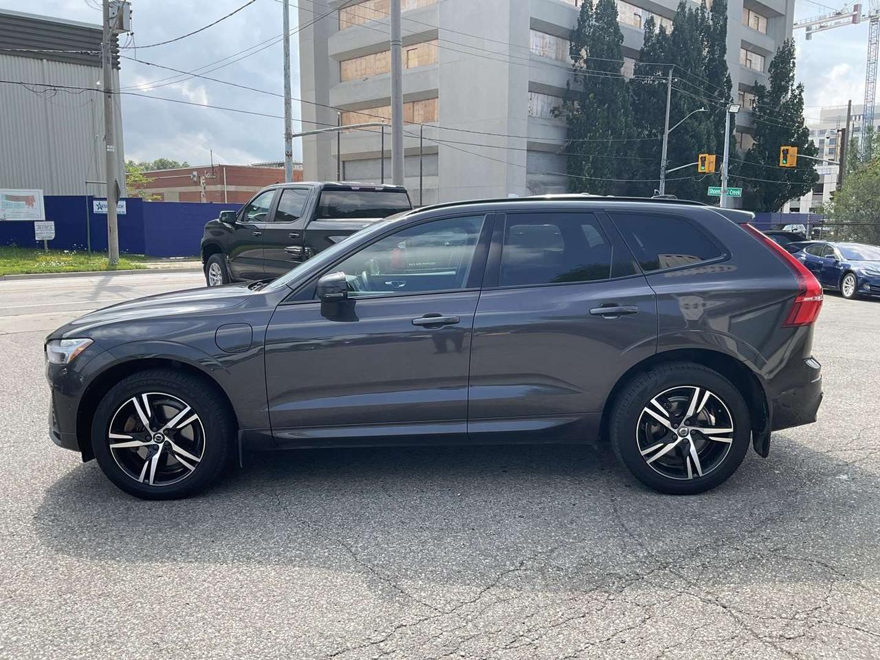 2022 Volvo XC60 Recharge PHEV T8 R-Design AWD - LTHR! NAV! 360 CAM! BSM! HUD! Photo3