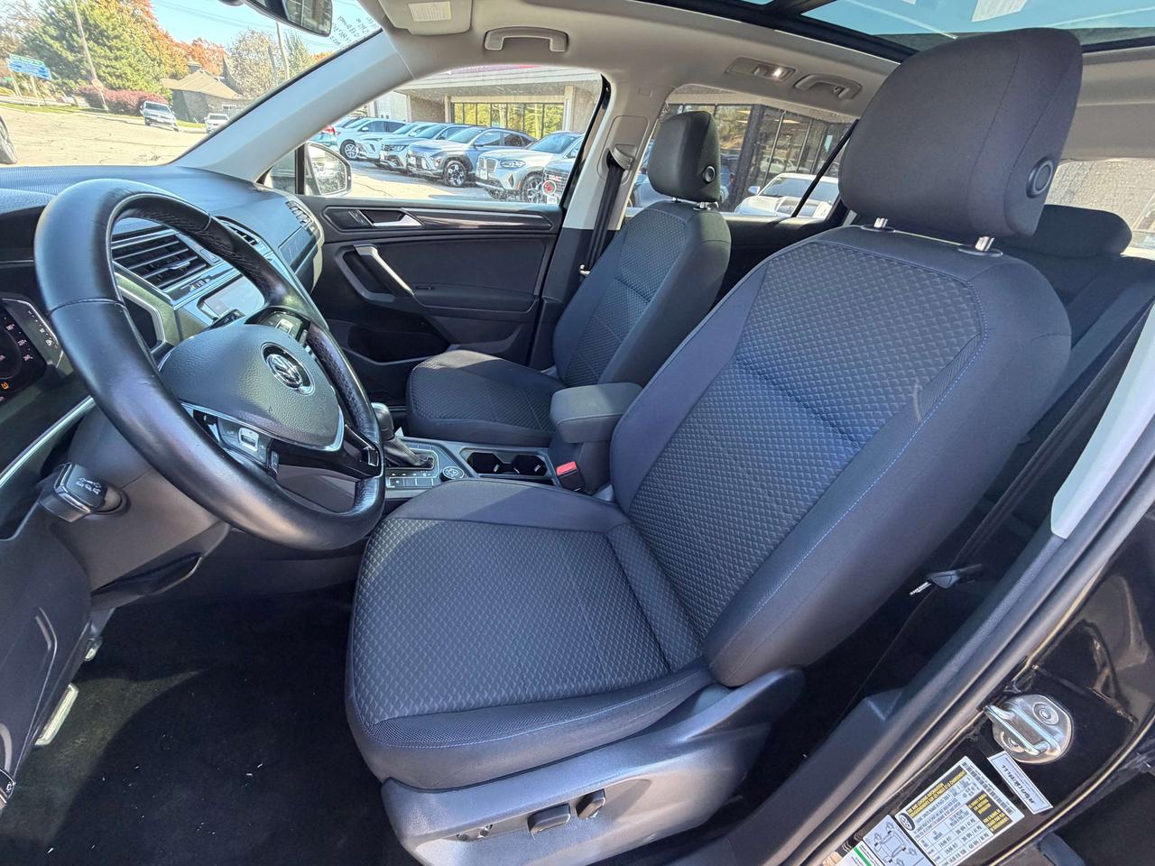 2021 Volkswagen Tiguan COMFORTLINE/AWD/PWR ROOF/HEATED SEATS/CALL PICTON Photo