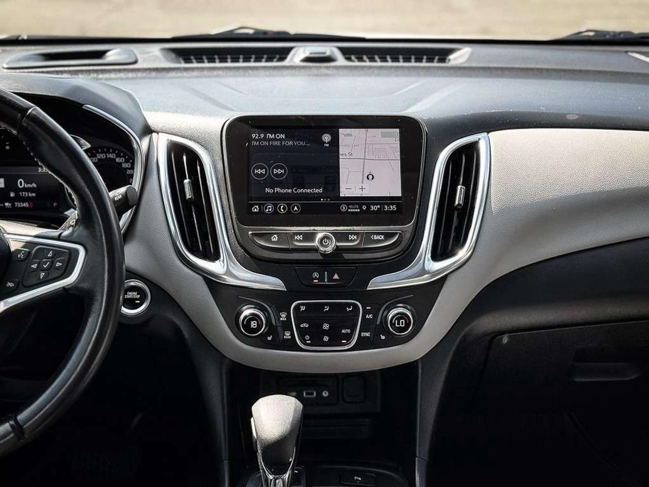 2022 Chevrolet Equinox LT   1LT   HEATED SEATS   REMOTE START   LANE KEEP Photo