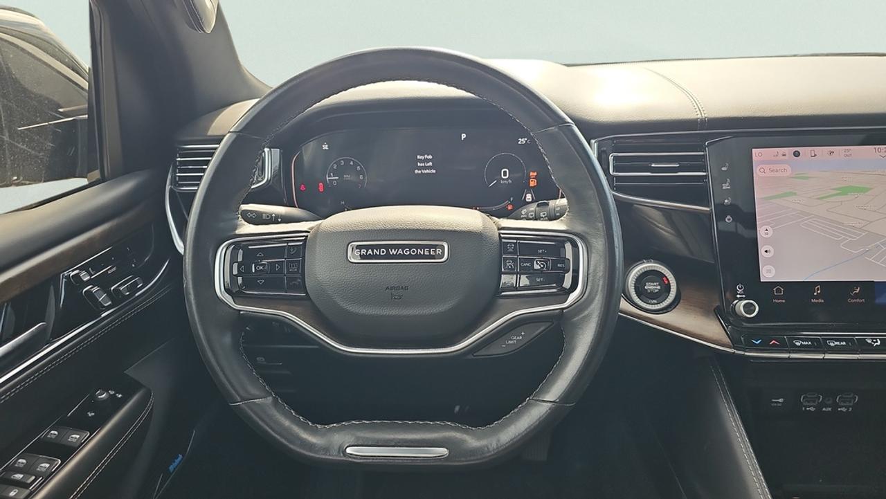 2022 Jeep Grand Wagoneer 6.4L V8 Hemi, Leather, Heated & Cooled Seats Photo