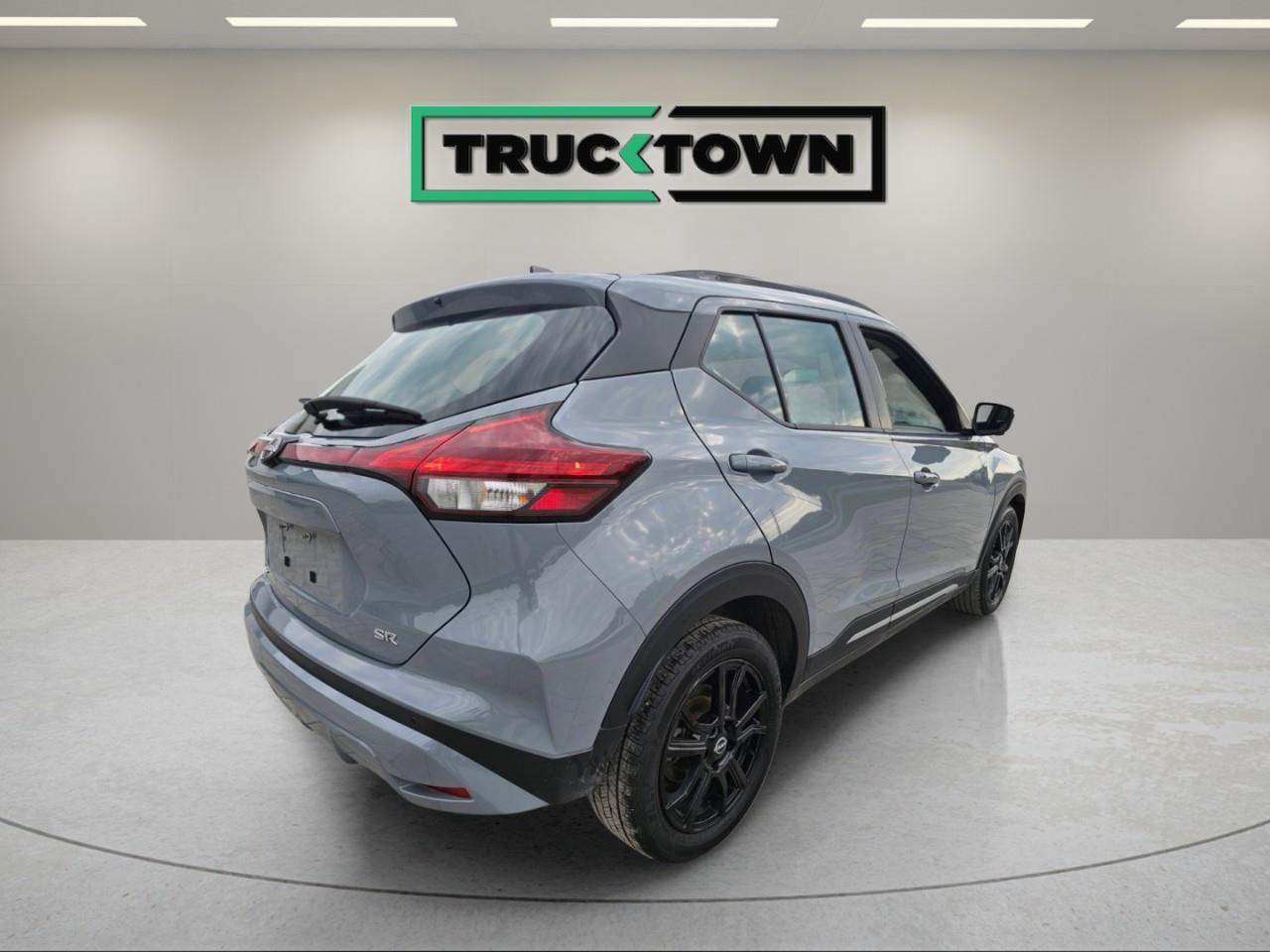 2024 Nissan Kicks SR 4dr Front-Wheel Drive Photo
