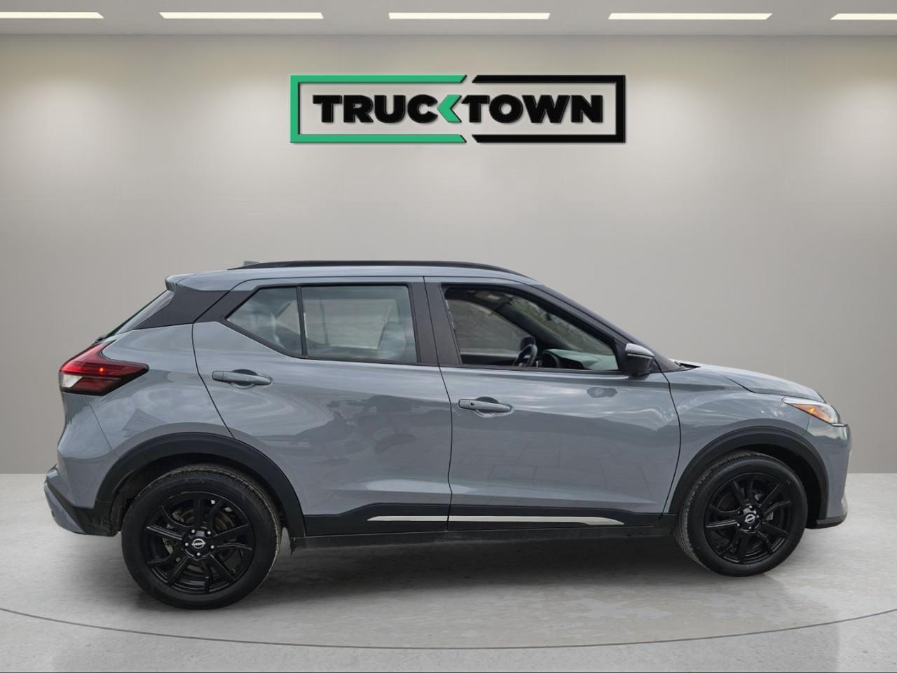 2024 Nissan Kicks SR 4dr Front-Wheel Drive Photo