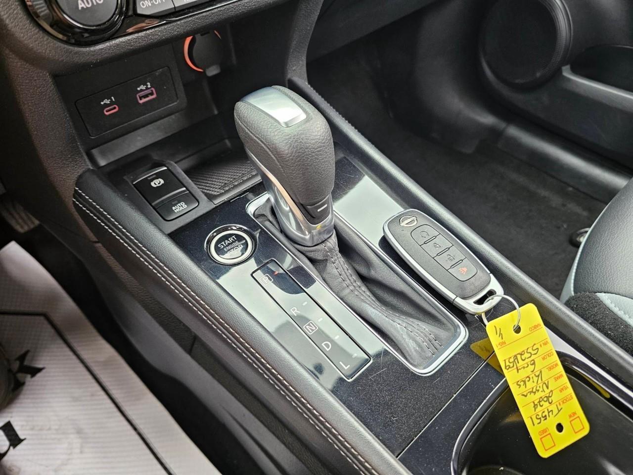 2024 Nissan Kicks SR 4dr Front-Wheel Drive Photo
