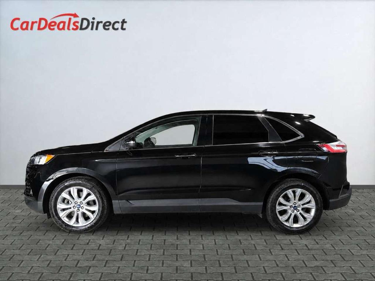 2020 Ford Edge Titanium AWD   Panoramic Sunroof   Leather   Navigation   Remote Start   Driver Assist Photo