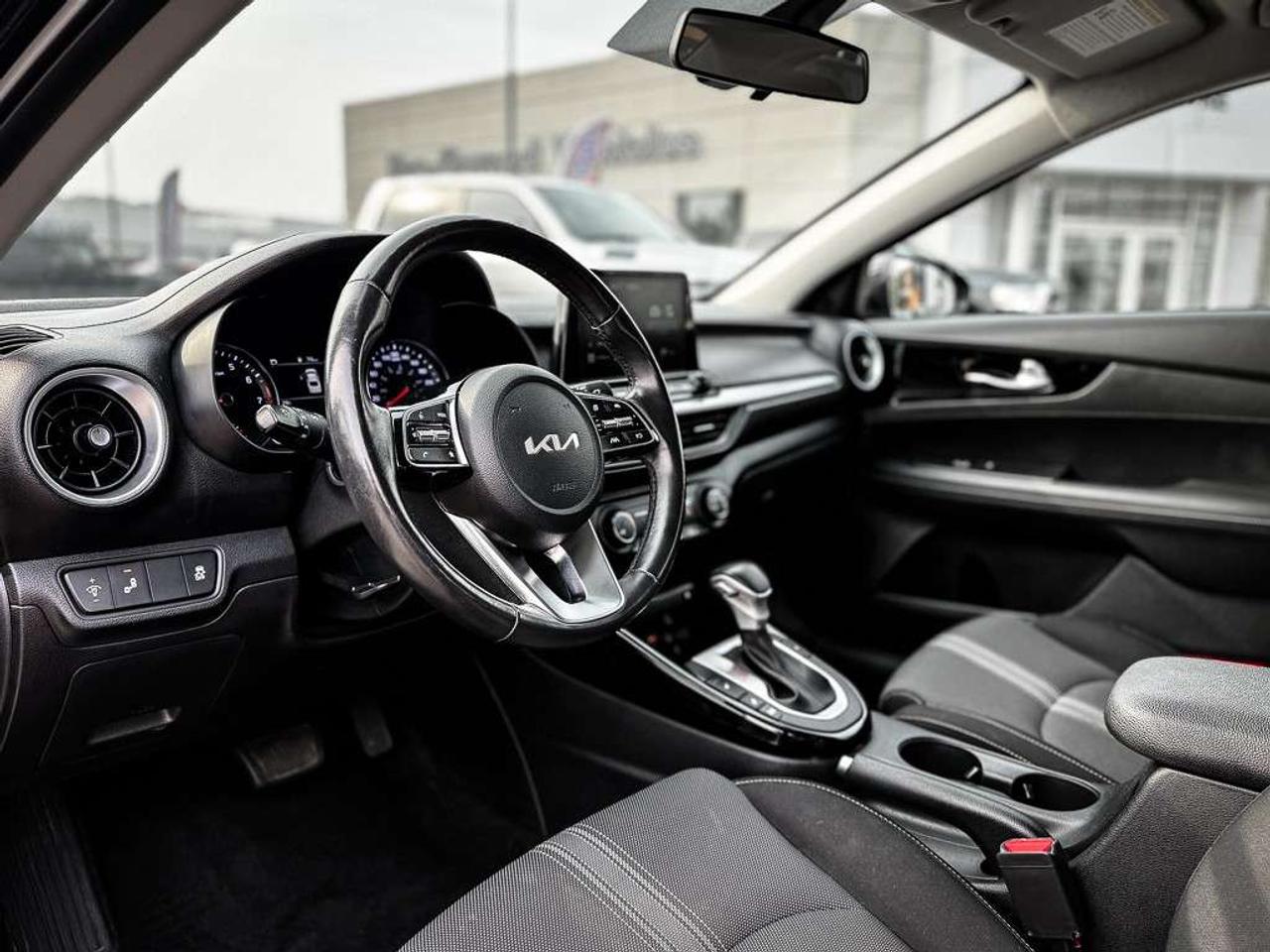 2024 Kia Forte EX   HEATED SEATS   LANE KEEP   BLINDSPOT   CARPLAY Photo