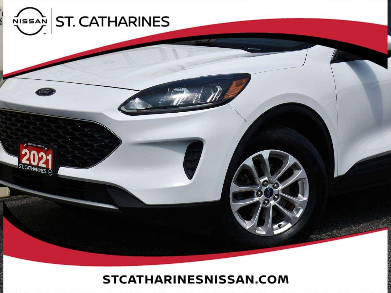 2021 Ford Escape SE Photo