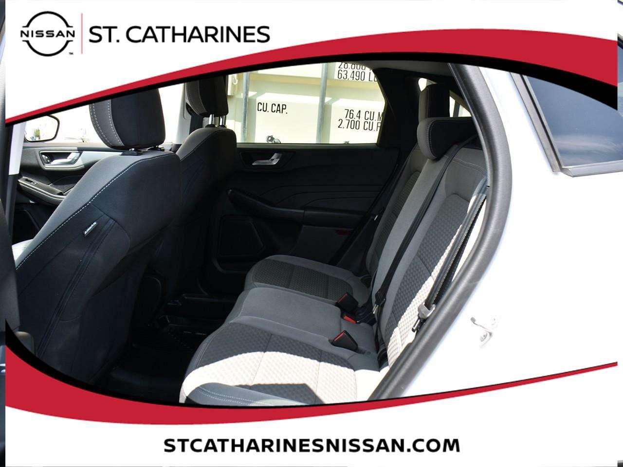 2021 Ford Escape SE Photo