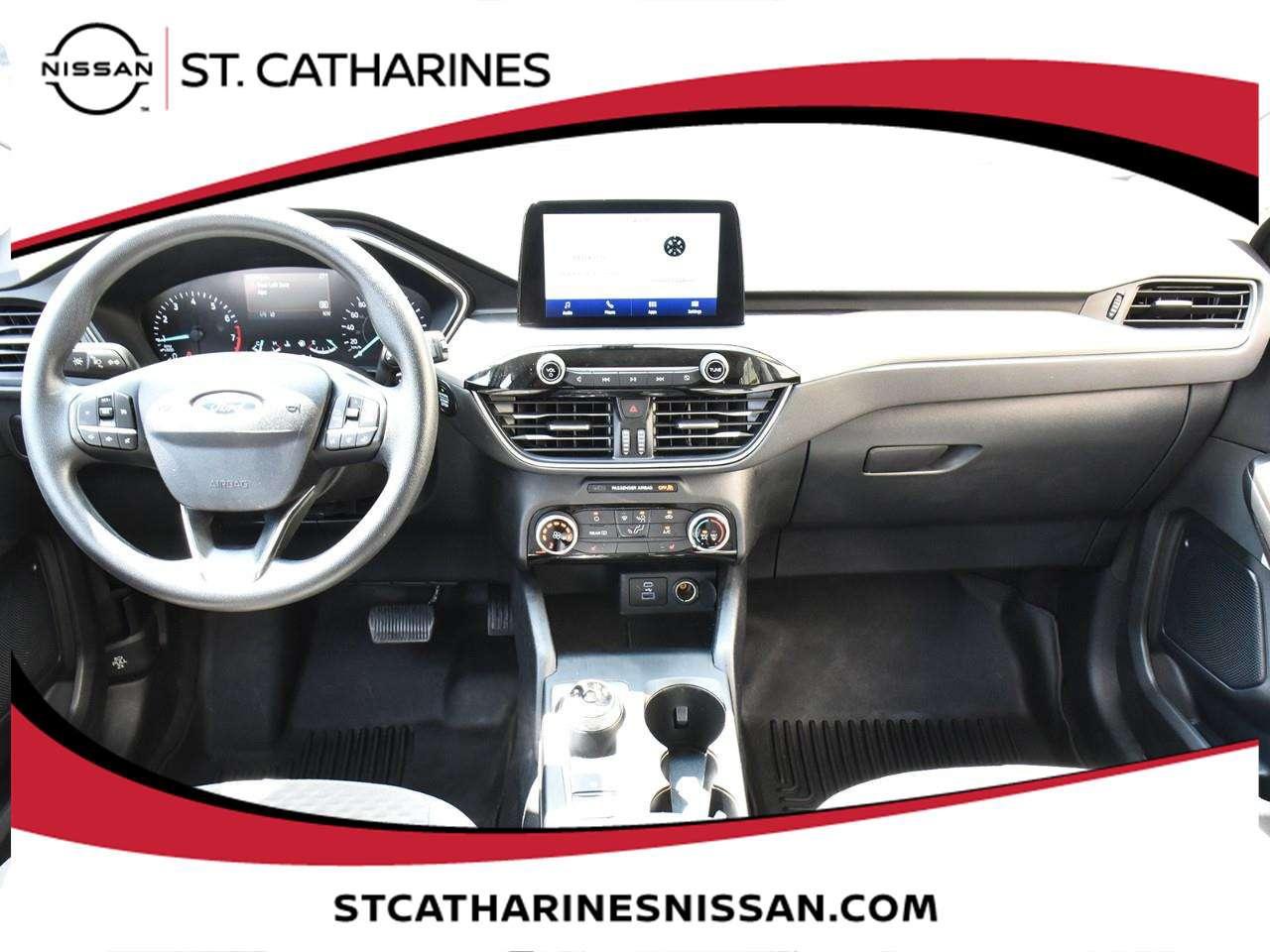 2021 Ford Escape SE Photo