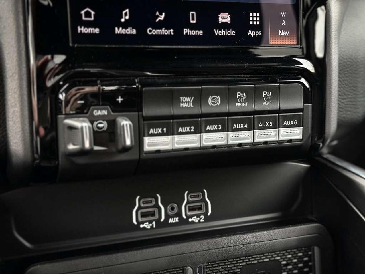 2025 RAM 2500 Big Horn   CREW   LEVEL 2 PLUS   NIGHT EDITION   HEATED SEATS Photo