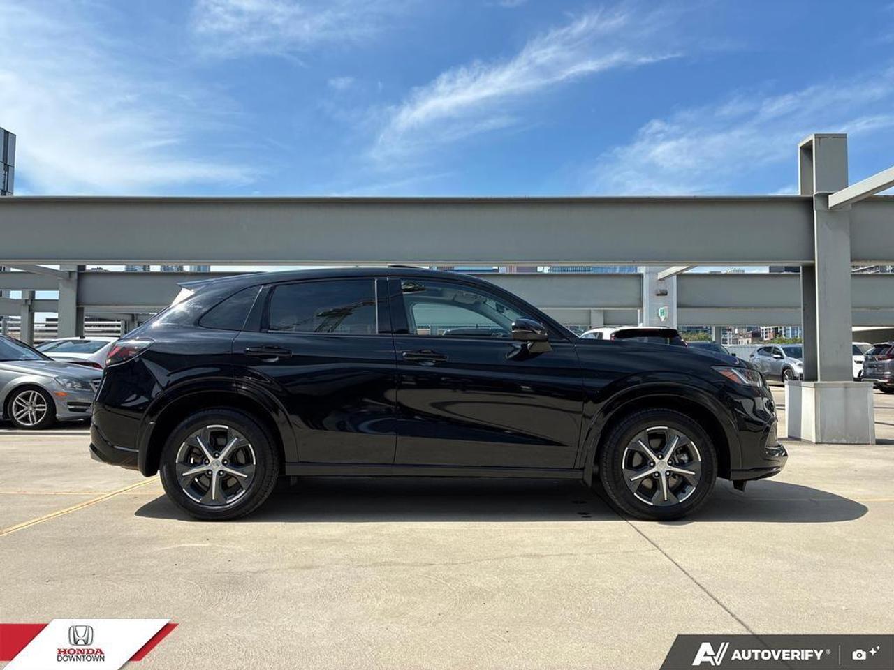2025 Honda HR-V EX-L Navi 4dr All-Wheel Drive Photo