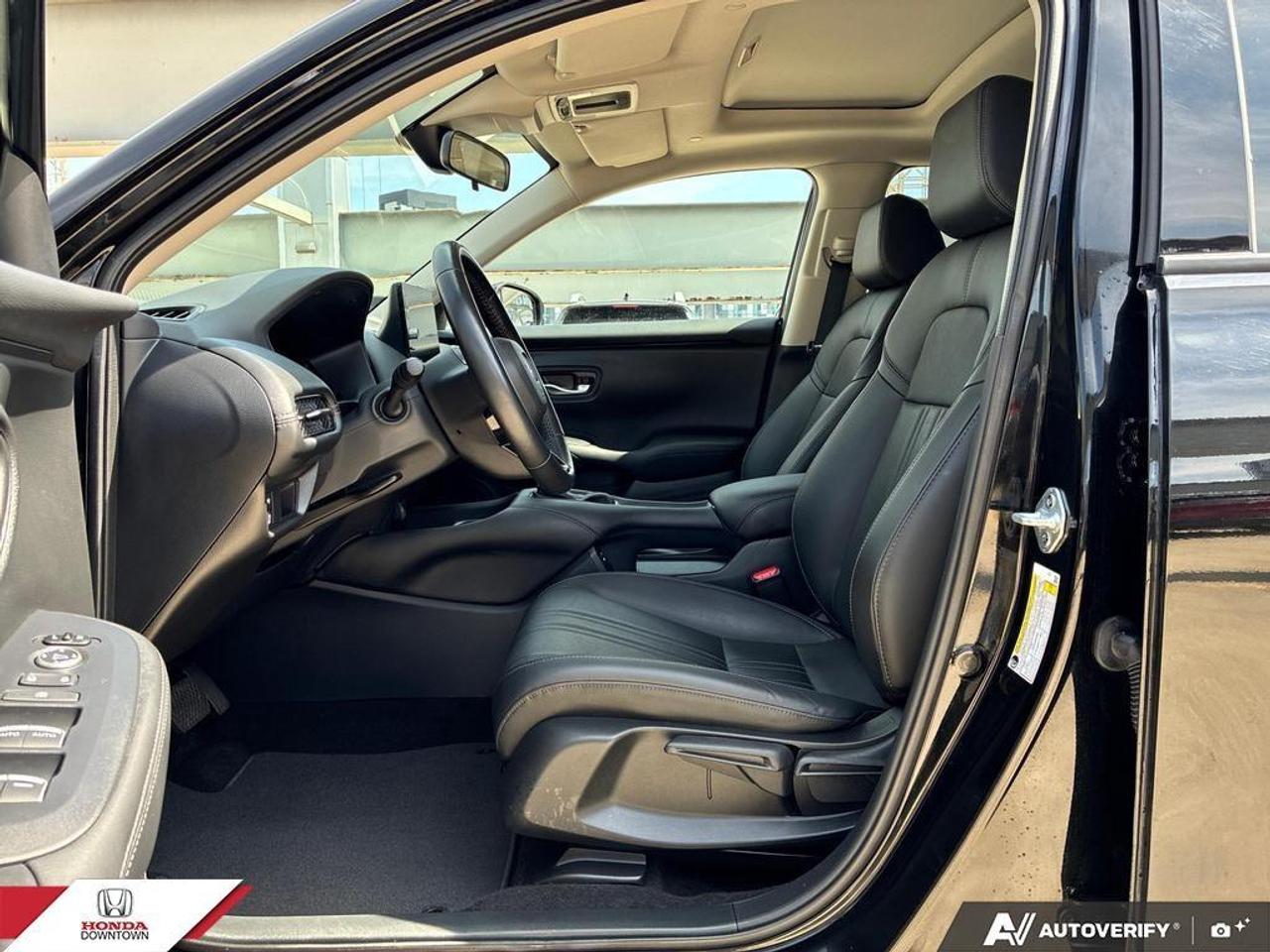 2025 Honda HR-V EX-L Navi 4dr All-Wheel Drive Photo