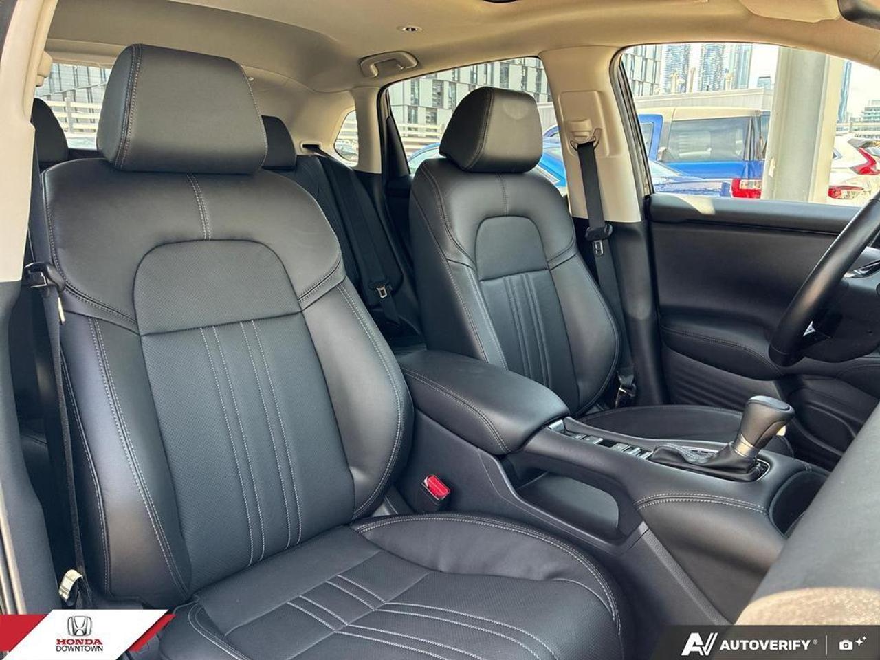 2025 Honda HR-V EX-L Navi 4dr All-Wheel Drive Photo