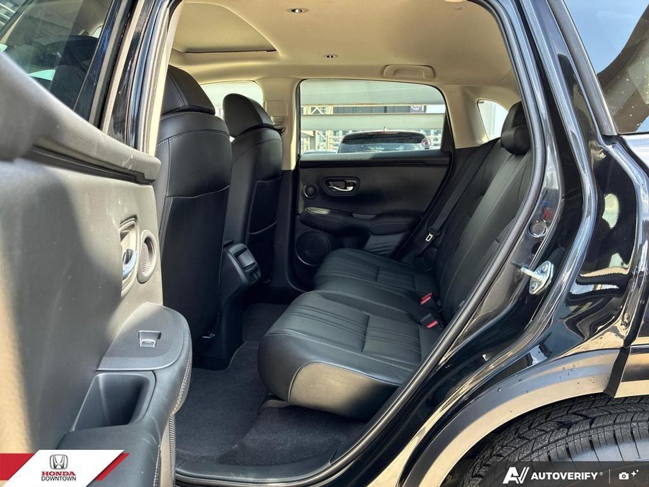 2025 Honda HR-V EX-L Navi 4dr All-Wheel Drive Photo