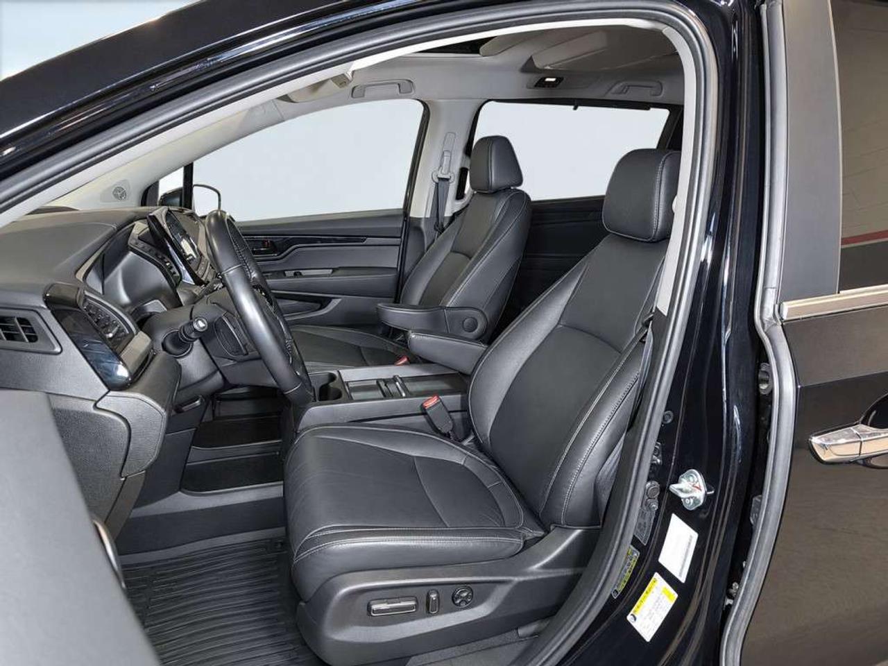 2022 Honda Odyssey EX-L RES   7-Passenger   Leather   Sunroof   Power Sliding Doors   Honda Sensing   Clean CARFAX Photo
