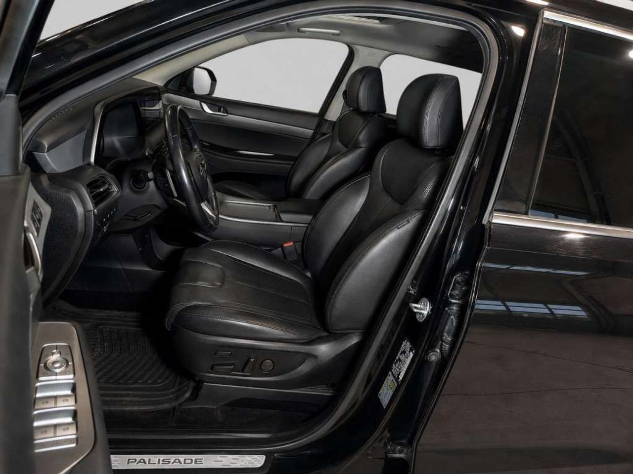 2020 Hyundai PALISADE Luxury AWD   8-Passenger  NAVI  Drive Asssist   360 Camera   Sunroof   Heated/Cooled Leather Photo