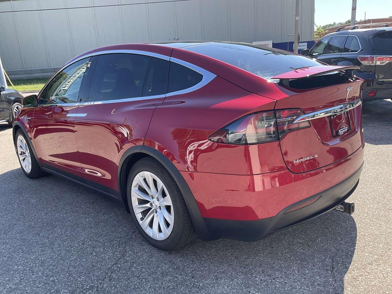 2017 Tesla Model X 100D - 7 PASS! LEATHER! NAV! CAMERAS! Photo