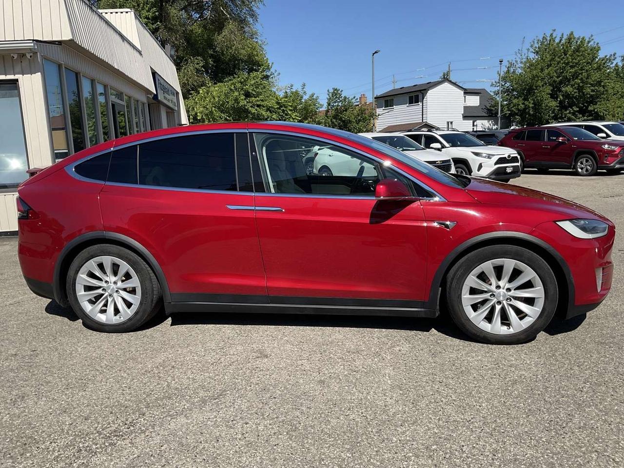 2017 Tesla Model X 100D - 7 PASS! LEATHER! NAV! CAMERAS! Photo