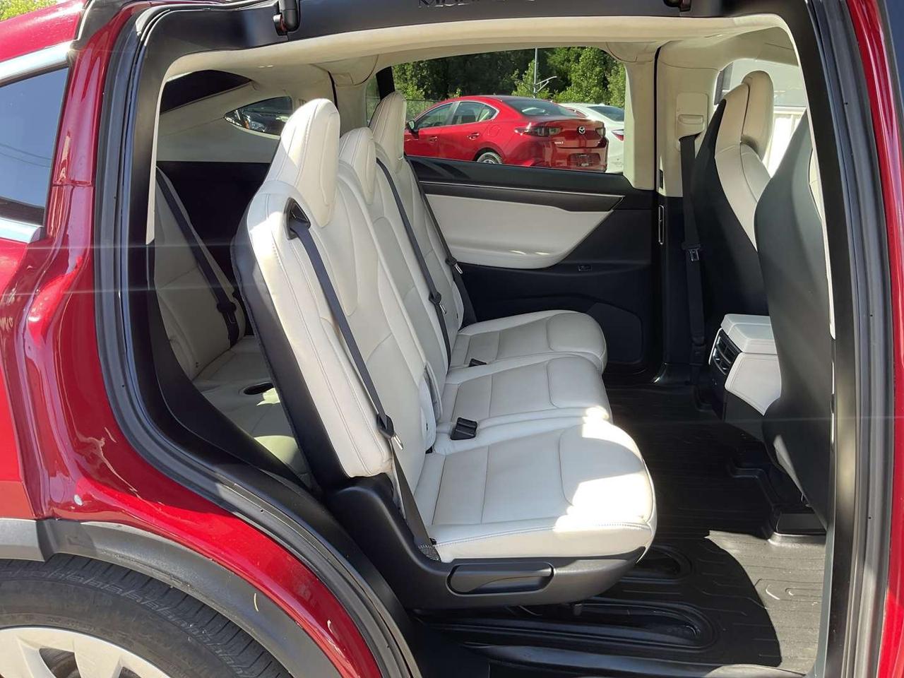 2017 Tesla Model X 100D - 7 PASS! LEATHER! NAV! CAMERAS! Photo