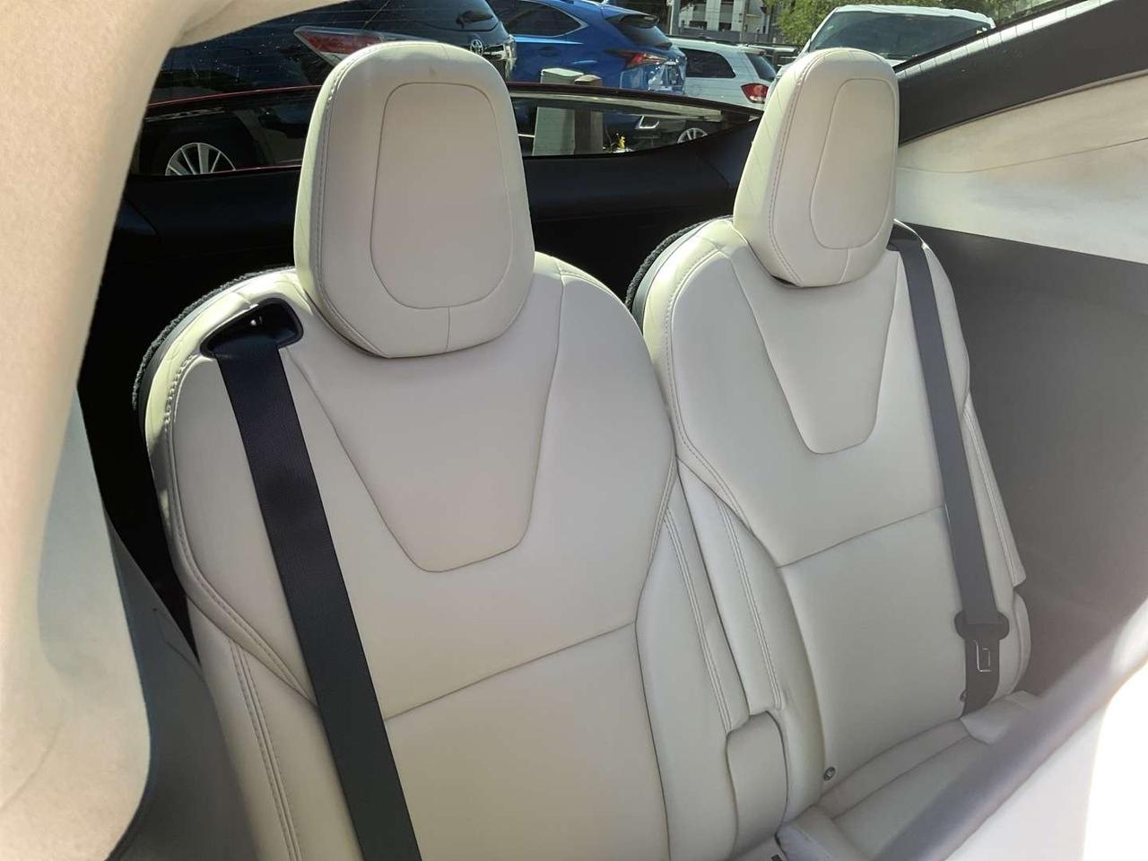 2017 Tesla Model X 100D - 7 PASS! LEATHER! NAV! CAMERAS! Photo