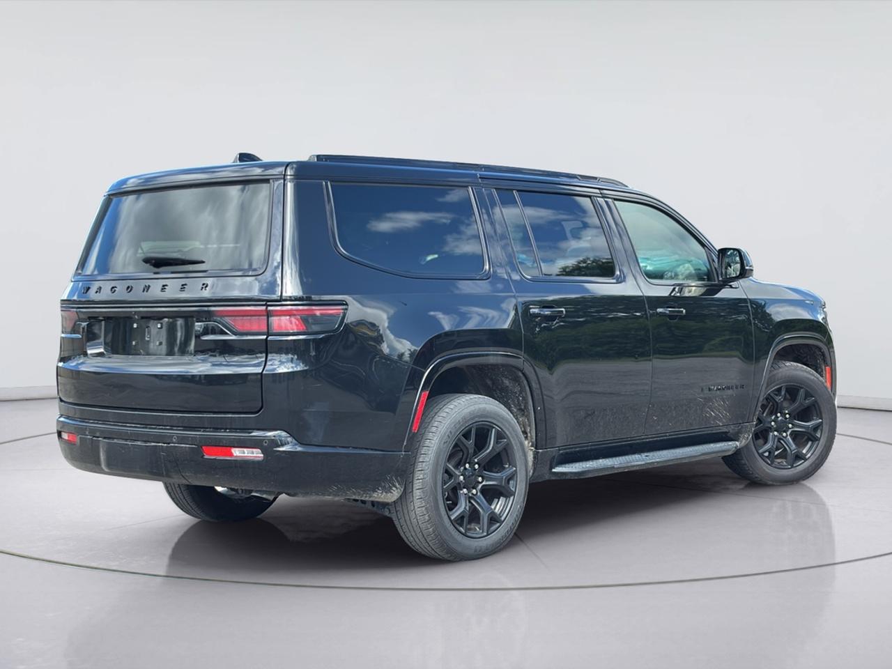 2024 Jeep Wagoneer Series 2, 3.0L, Leather, Heated & Cooled Seats Photo4