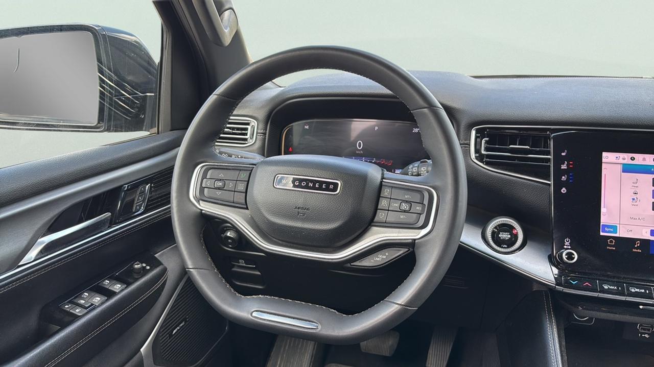 2024 Jeep Wagoneer Series 2, 3.0L, Leather, Heated & Cooled Seats Photo
