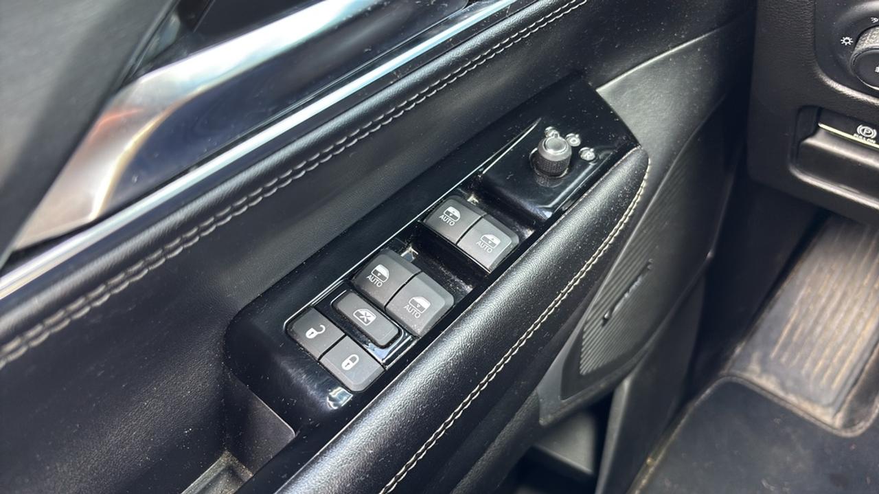 2024 Jeep Wagoneer Series 2, 3.0L, Leather, Heated & Cooled Seats Photo