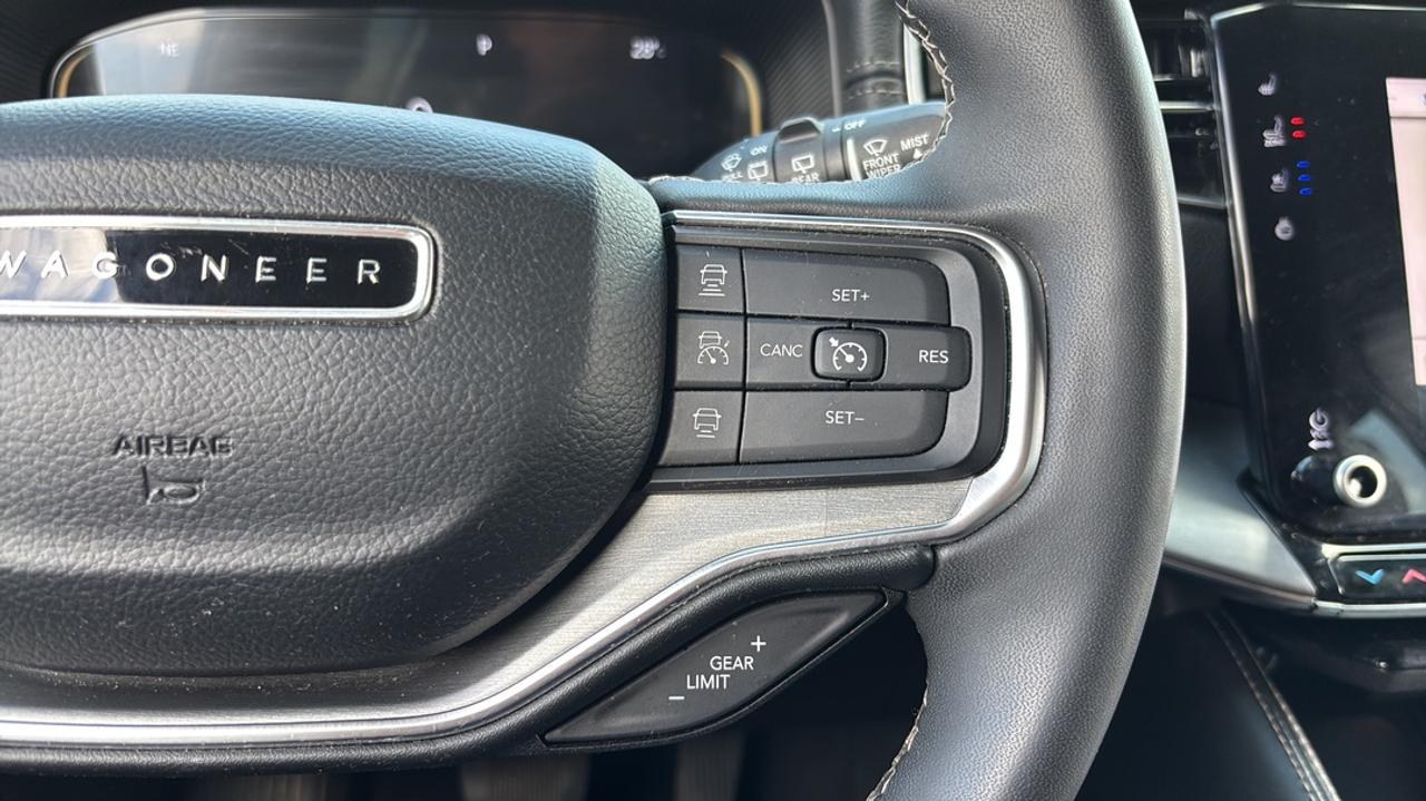 2024 Jeep Wagoneer Series 2, 3.0L, Leather, Heated & Cooled Seats Photo