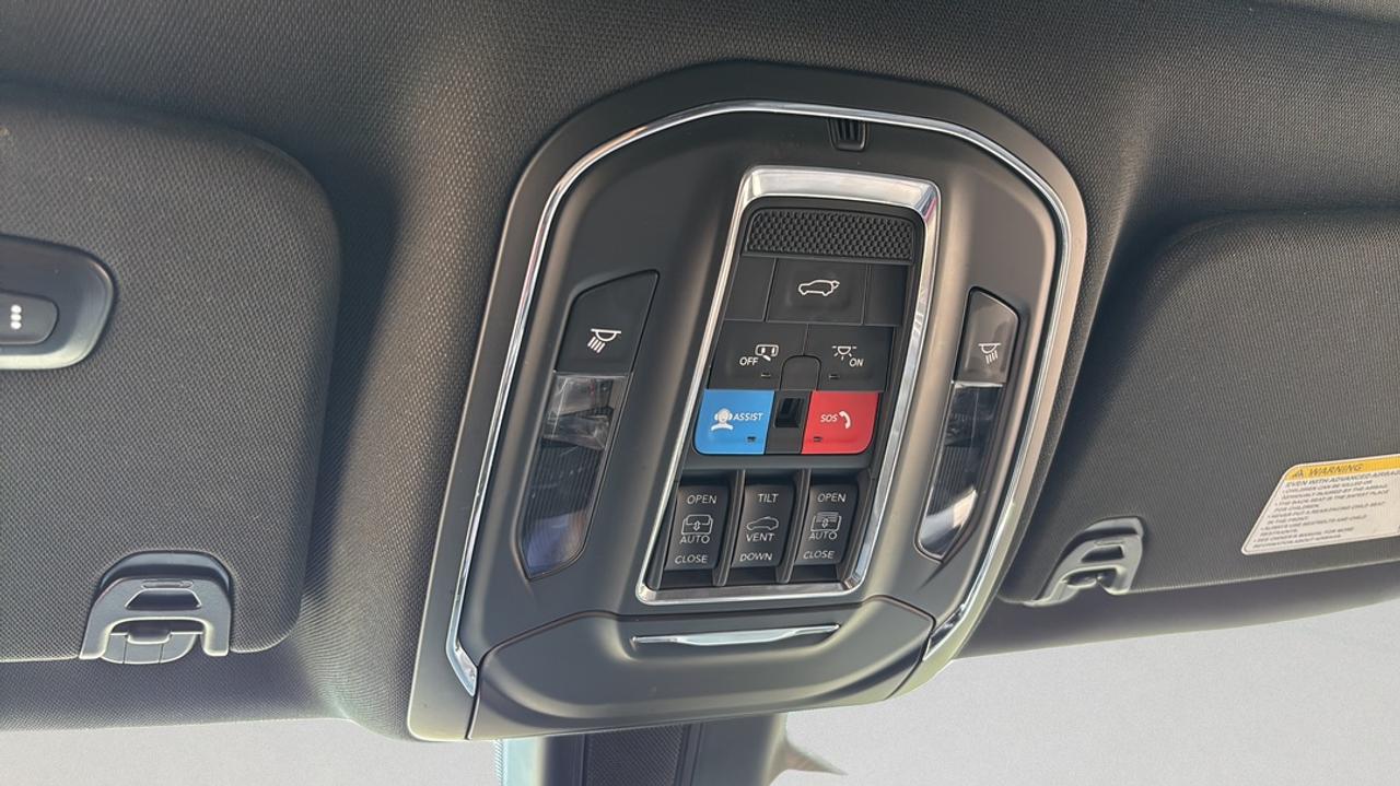 2024 Jeep Wagoneer Series 2, 3.0L, Leather, Heated & Cooled Seats Photo