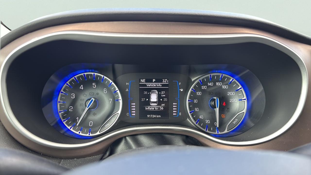 2024 Chrysler Grand Caravan SXT,Power Doors, Back up Camera, Heated Power Seat Photo