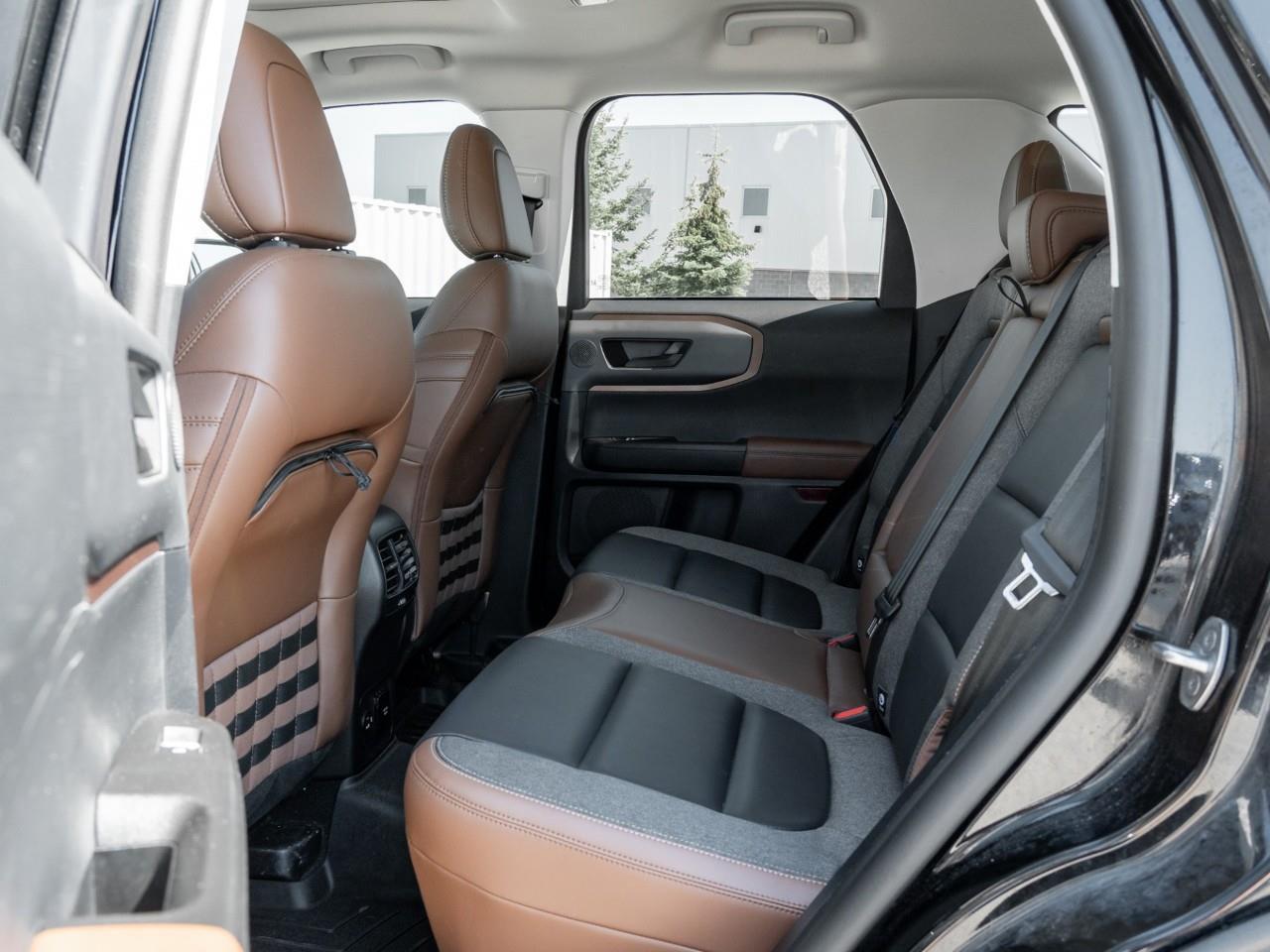2023 Ford Bronco Sport Outer Banks 4dr 4x4 Photo