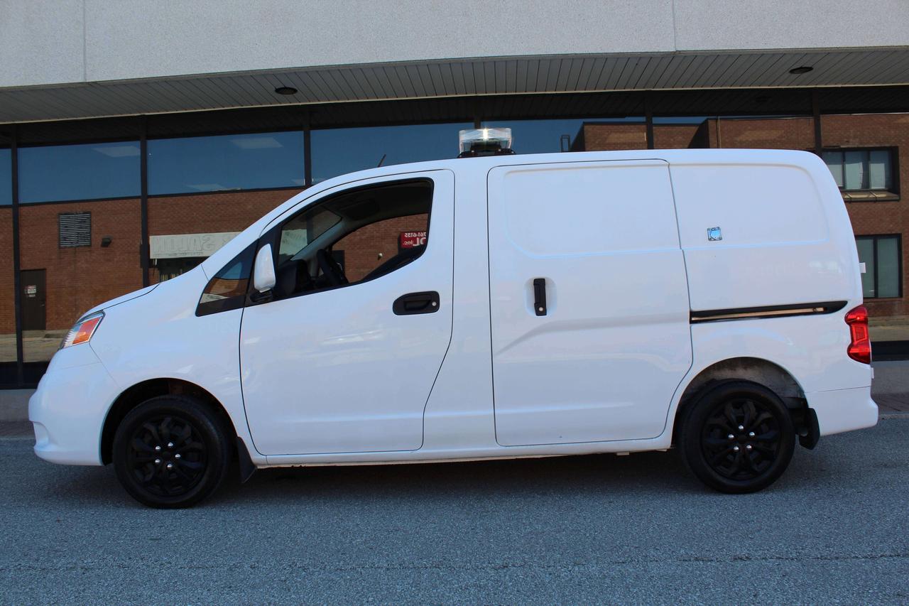 2017 Nissan NV200 SV - DUAL SLIDING DOORS - SHELVES Photo